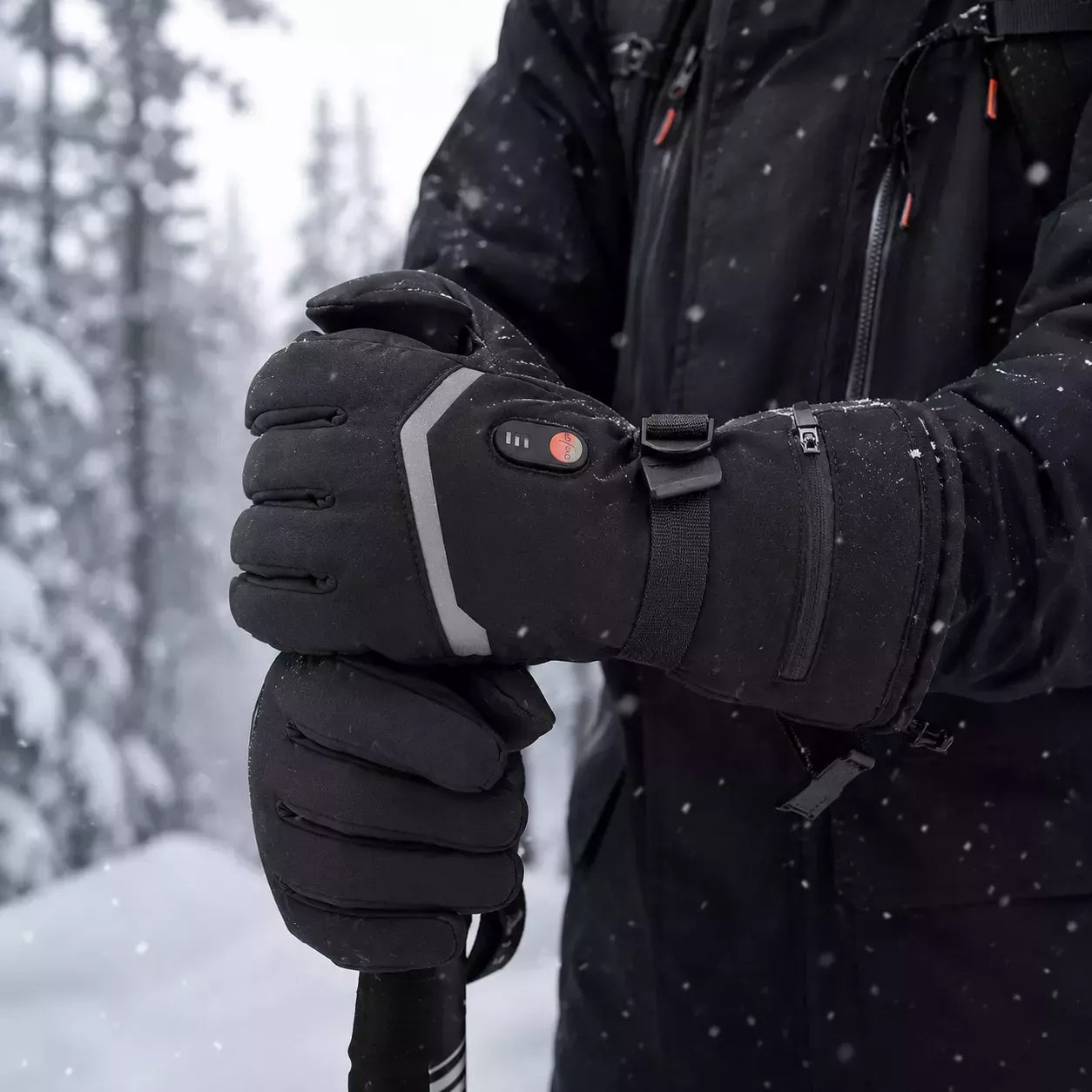 Waterproof electric heated winter gloves for cold weather use