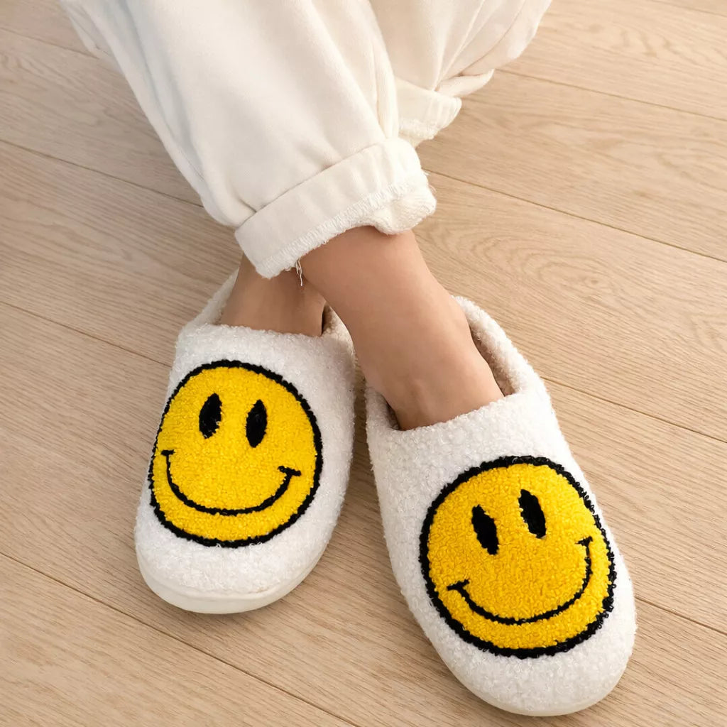 Happy Face Slippers – Plush Happy Face Slippers for Women