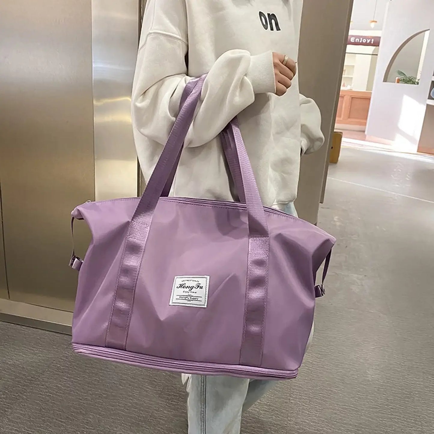 Expandable Weekender Bag - The Best Women's Weekend Bag