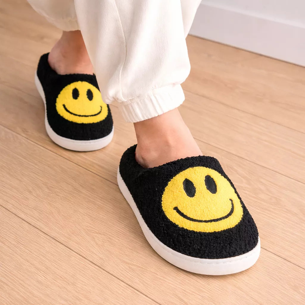 Happy Face Slippers – Plush Happy Face Slippers for Women
